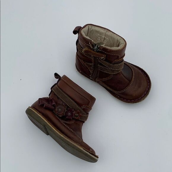 Stride Rite Brown girls leather Boots size 4.5 - Picture 1 of 11